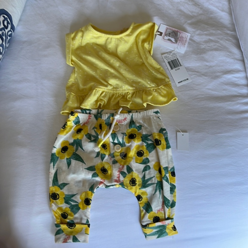 Jessica Simpson baby yellow flower outfit